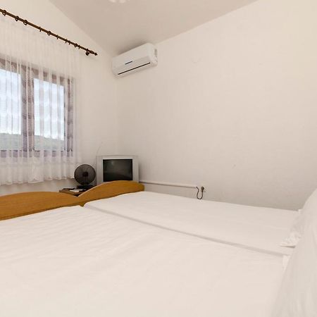 Apartments Mirko Trogir Ngoại thất bức ảnh