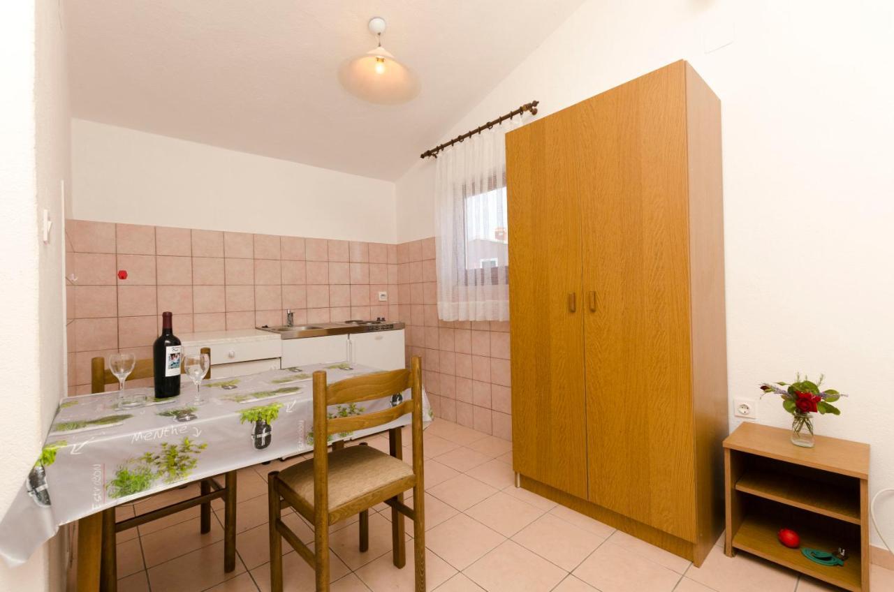 Apartments Mirko Trogir Phòng bức ảnh